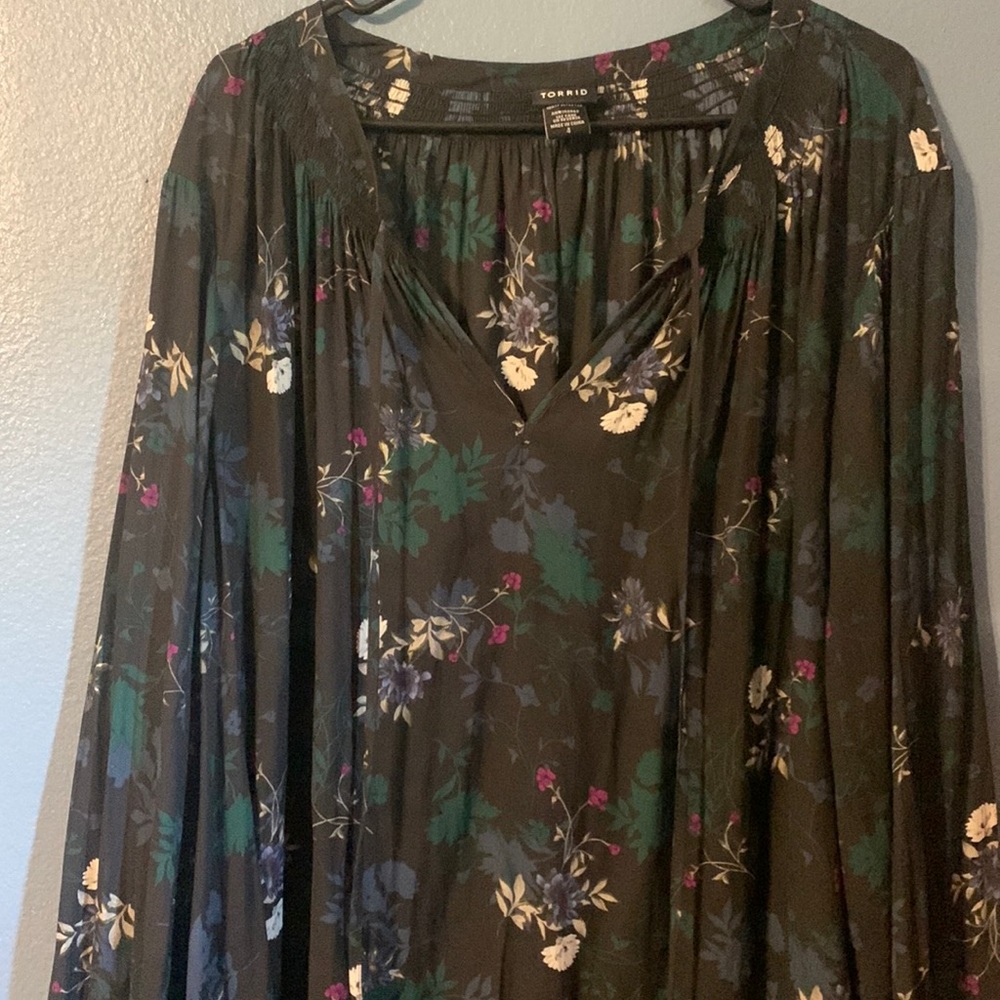 Torrid long sleeve blouse
